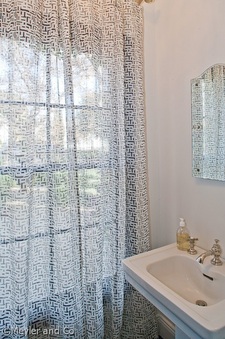 Enlarge photo 52