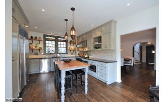 Enlarge photo 24