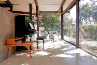 Enlarge photo 26