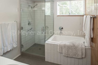 Enlarge photo 79