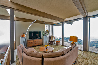 Enlarge photo 51
