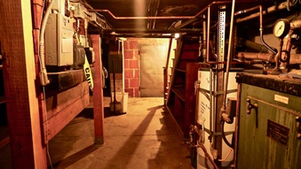 Enlarge photo 53