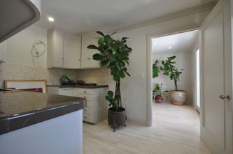 Enlarge photo 31