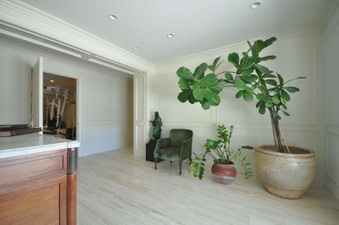 Enlarge photo 46