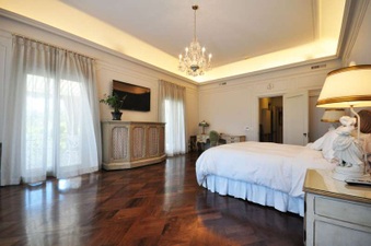 Enlarge photo 52