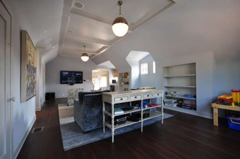 Enlarge photo 93