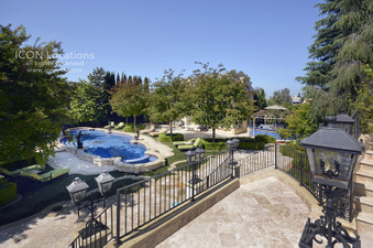 Enlarge photo 59
