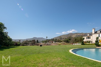 Enlarge photo 70