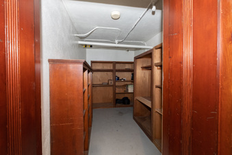 Enlarge photo 27