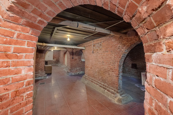 Enlarge photo 29