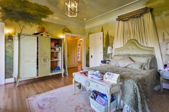 Enlarge photo 72