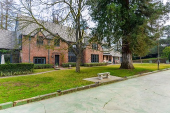 Enlarge photo 104