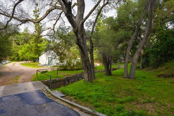 Enlarge photo 144