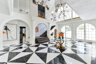 Enlarge photo 10