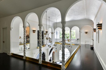 Enlarge photo 32