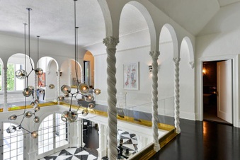 Enlarge photo 33