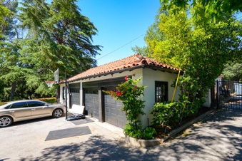 Enlarge photo 65
