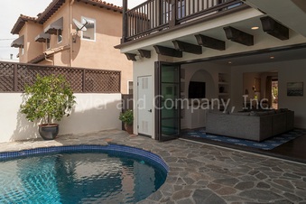 Enlarge photo 33