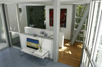 Enlarge photo 33