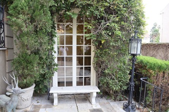 Enlarge photo 47