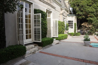 Enlarge photo 54