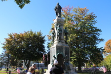Enlarge photo 33