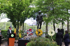 Enlarge photo 34