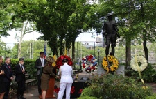 Enlarge photo 35