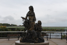 Enlarge photo 32
