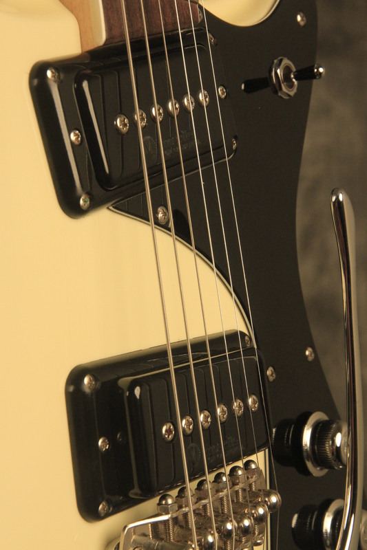 Mosrite Excellent 65 ビンテージホワイト Mosrite Excellent 65 ビンテージホワイト Mosrite Super Excellent'65