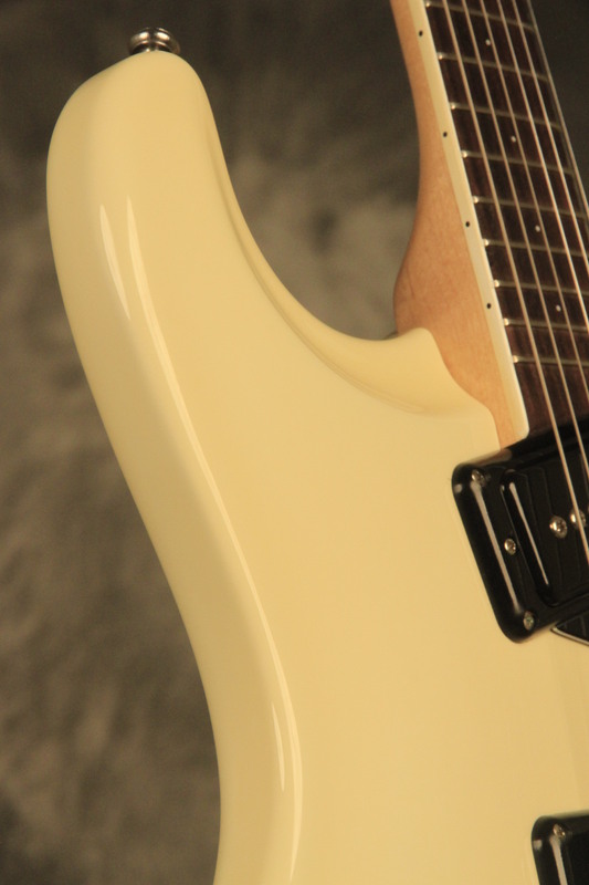 Mosrite Excellent 65 ビンテージホワイト Mosrite of California Excellent '65 Reissue Pearl White