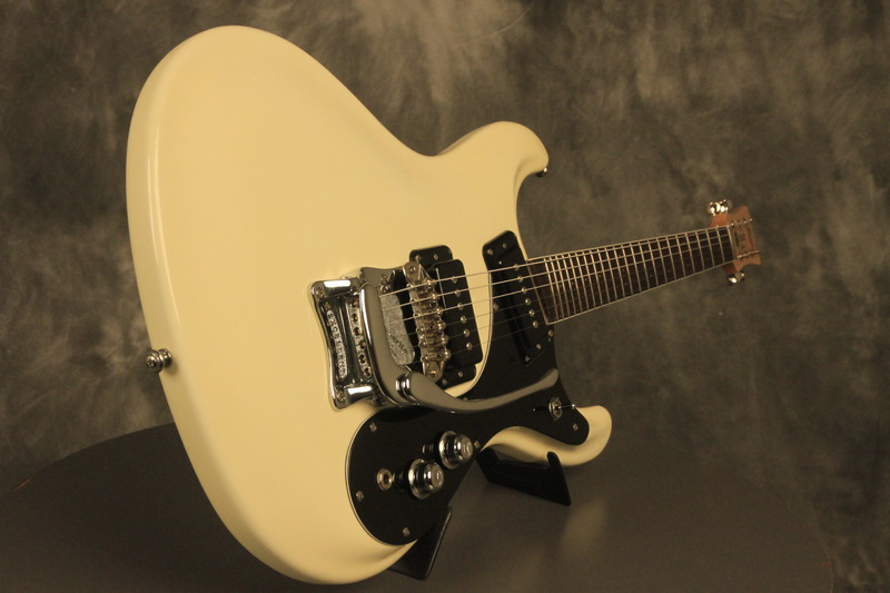 Mosrite Excellent 65 ビンテージホワイト Mosrite of California Excellent '65 Reissue Pearl White