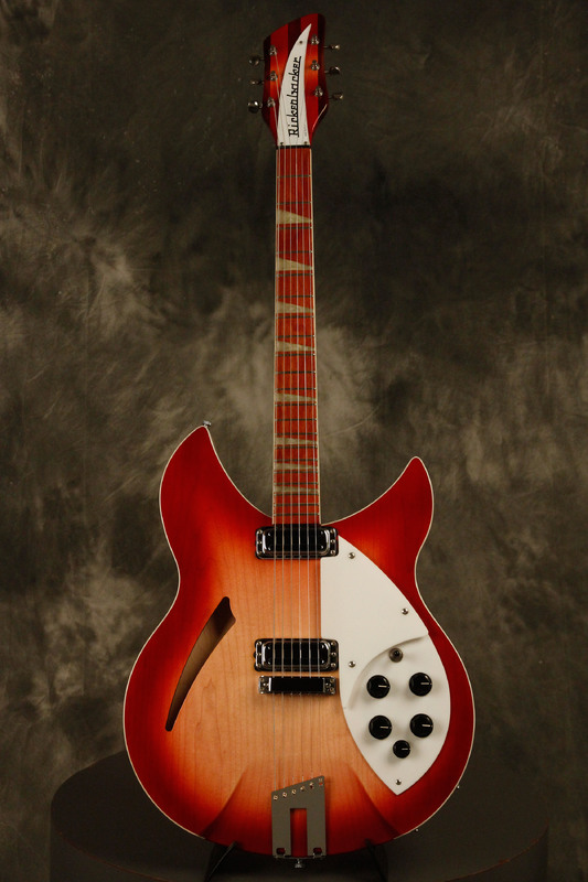 ギター Rickenbacker 360V64 Fireglo 1995 Rickenbacker 360V64 Electric Guitar Fireglo | Cream