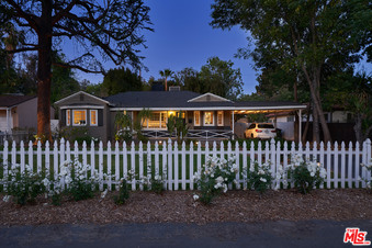 Enlarge photo 30