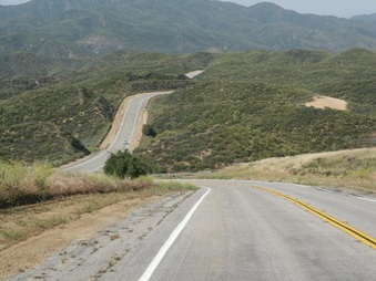 Lake Hughes Rd 