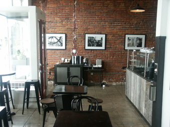 Enlarge photo 24