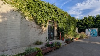 Enlarge photo 53