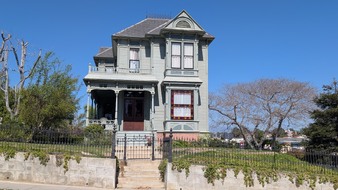 Enlarge photo 48