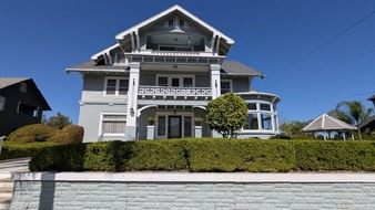 Enlarge photo 51