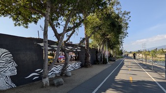 Enlarge photo 21