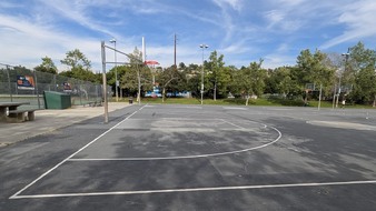 Enlarge photo 89