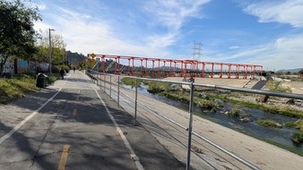 Enlarge photo 2