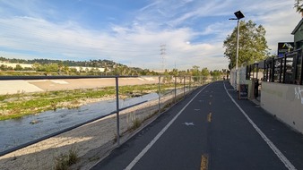 Enlarge photo 46