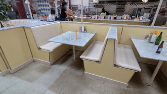 Enlarge photo 86