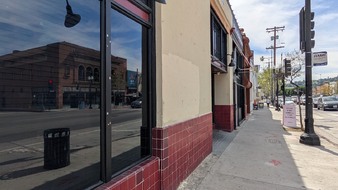 Enlarge photo 29