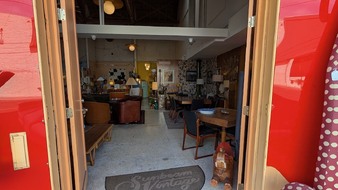 Enlarge photo 111