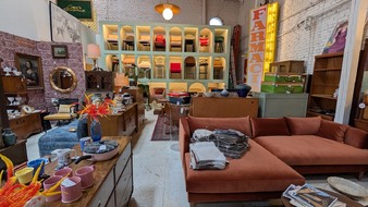 Enlarge photo 114