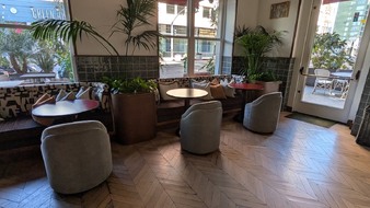 Enlarge photo 26