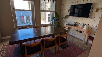 Enlarge photo 37