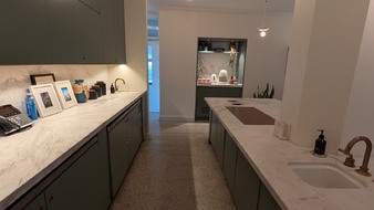 Enlarge photo 38